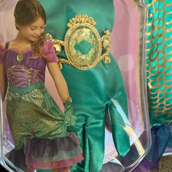 NWT Disney Ariel Mermaid Princess Kids Costume size 4-6 toddler dress up - Picture 3 of 3